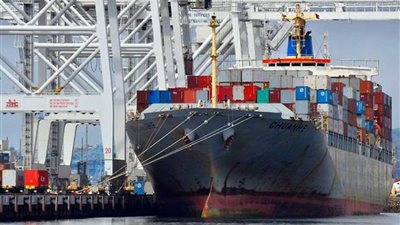 ميناء دمياط يستقبل 8 سفن حاويات وبضائع عامة خلال 24 ساعة