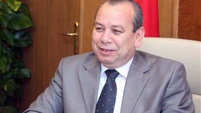 تشكيل لجنة لوضع القرى المحرومة في برنامج الصرف الصحي بـ