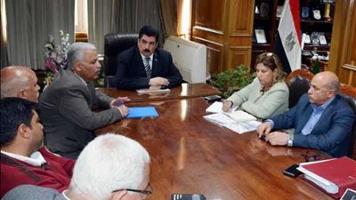 استكمال إنشاء ممشى على النيل ببنها