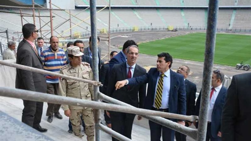 المسؤولون يتابعون