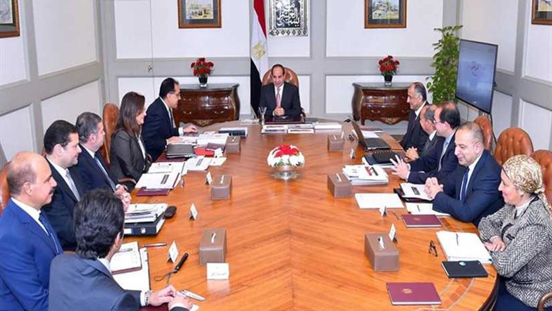 الرئيس السيسي يبحث