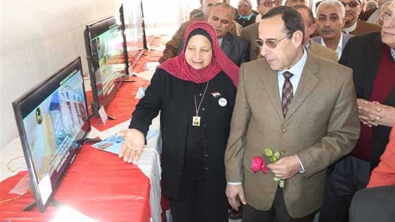 افتتاح معرض للسلع