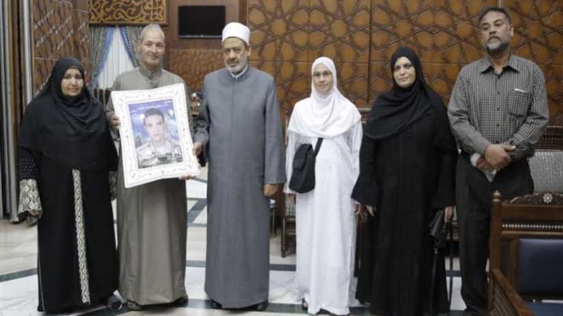 الإمام الأكبر يستقبل