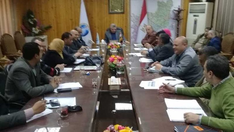 مياه الغربية تناقش