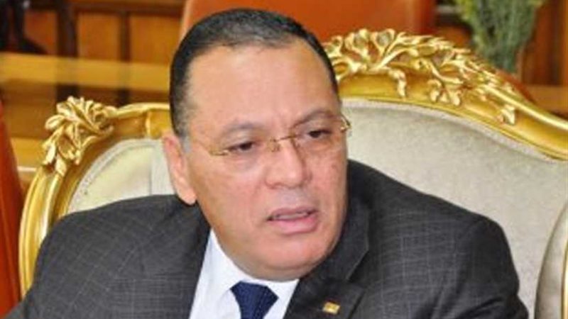 محافظ الشرقية يختبر