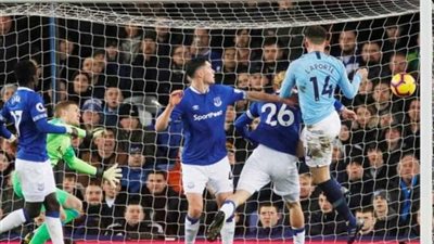 مانشستر سيتي يستعيد صدارة الدوري الإنجليزي