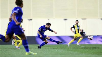 الهلال يحول تأخره أمام الحزم إلى فوز ثمين 3-2 بالدوري السعودي