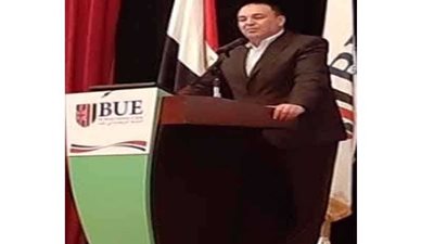 شومان: مكافحة الأخبار الكاذبة.. تزيد مصداقية الصحافة