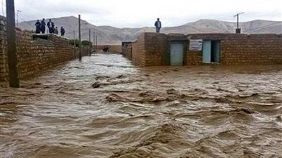 السيول تهدد 400 ألف شخص في إيران وإخلاء 4 مدن من سكانها