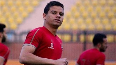 سعد سمير يغادر مباراة الأهلي مصابًا