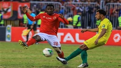 انتهاء الشوط الأول بتأخر الأهلي بثنائية أمام صن داونز في دوري الأبطال