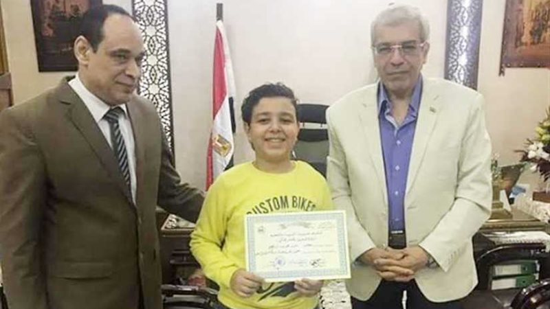 ابن شبرا الخيمة يمثل