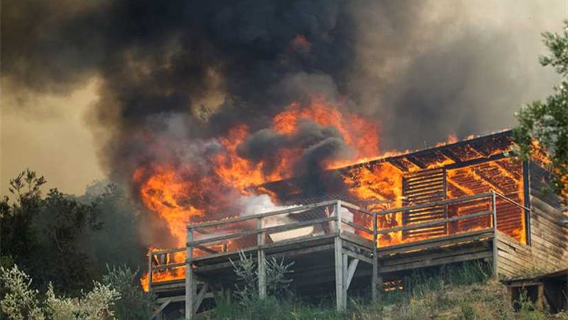 مقتل شخص وإصابة 11