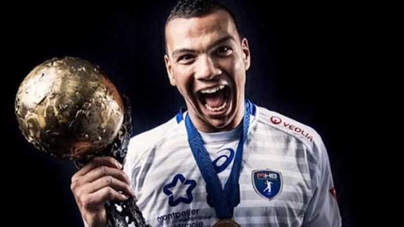 ممدوح هاشم يواصل