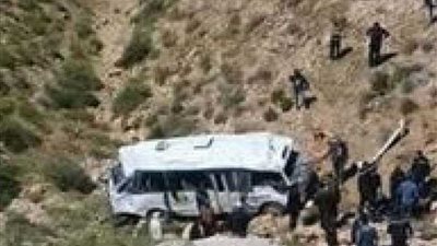 تونس: مصرع 5 أشخاص وإصابة 20 آخرين في حادث سقوط حافلة سياحية