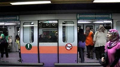 أمانة مجند.. أعاد 6 آلاف جنيه بحقيبة لطالب فقدها في محطة مترو العتبة