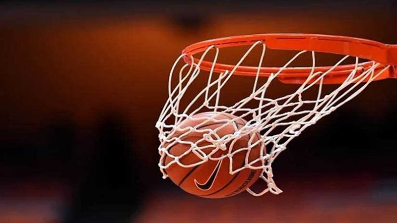 الأهلي يواجه سموحة