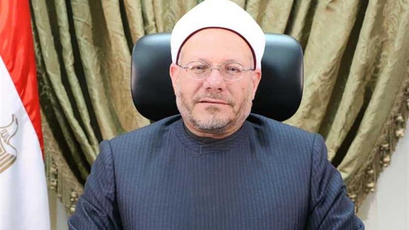 مفتي الجمهورية يعرب