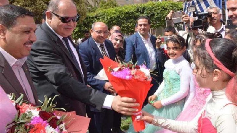 الاحتفال بيوم اليتيم