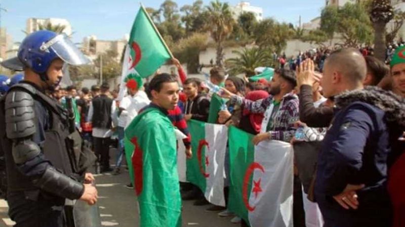 السلطات الجزائرية