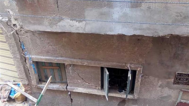 إخلاء عقار آيل للسقوط