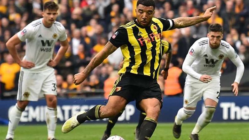 واتفورد يضرب موعدا