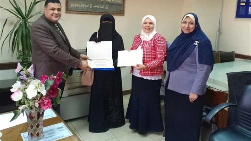 طب بنها يكرم الأول