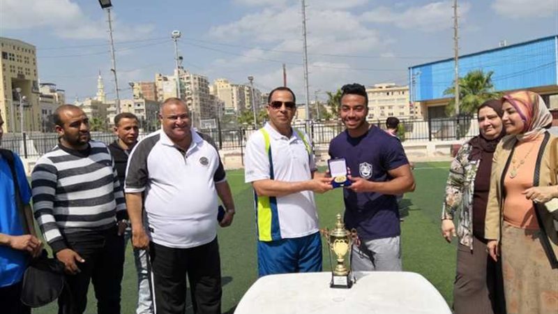 رئيس جامعة دمنهور