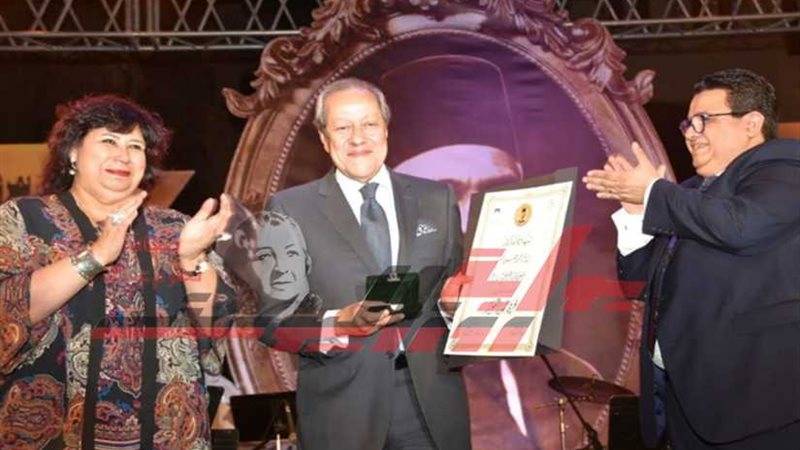 وزيرة الثقافة تكرم