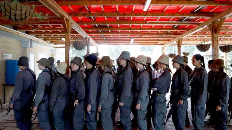 فتح مراكز الاقتراع