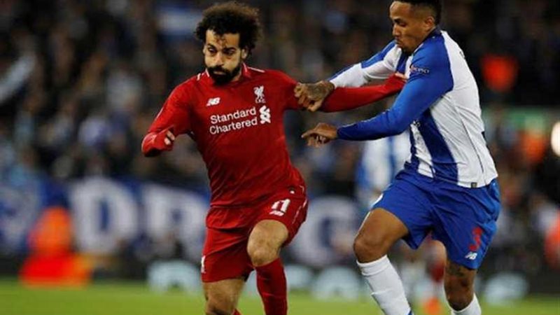 ليفربول يضع قدمًا