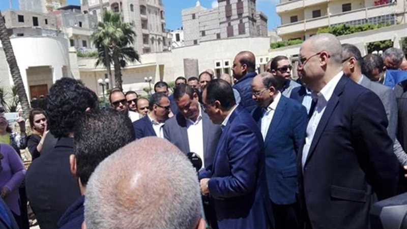 رئيس الوزراء يزور