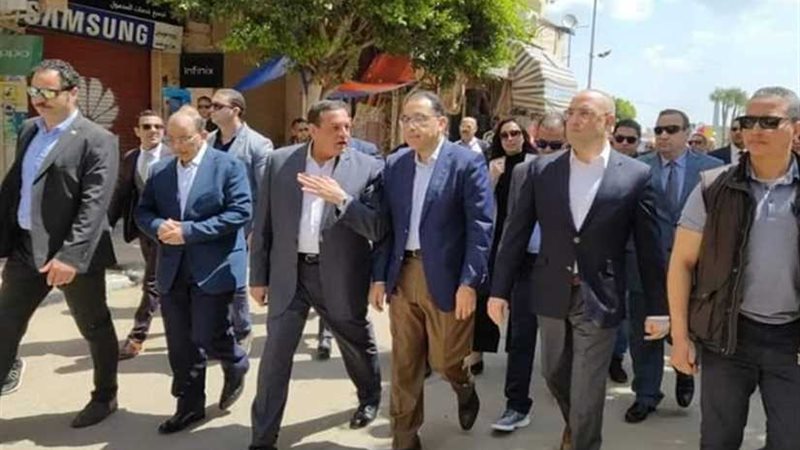 رئيس الوزراء يتفقد