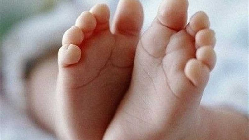 وفاة طفلة عمرها 22