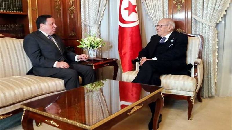 تونس تدعو إلى الحوار