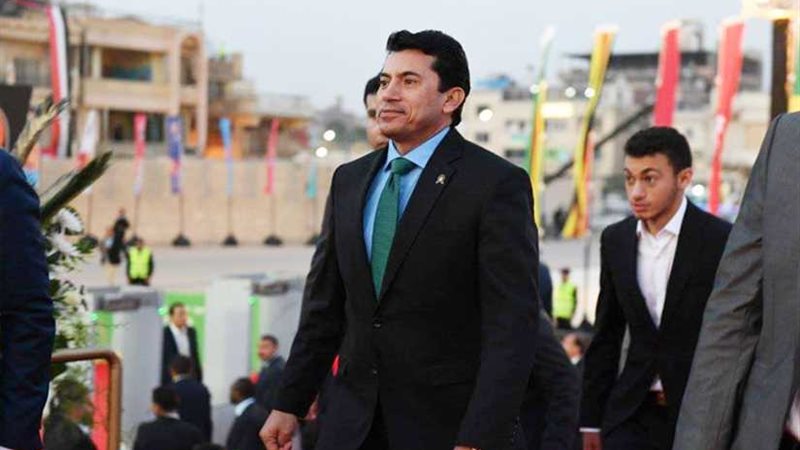 بالصور.. وصول وزير