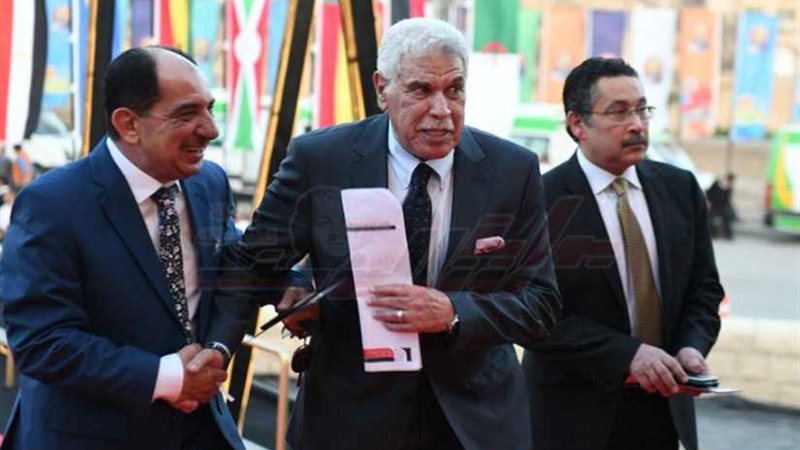 مرحبا بالمعلم.. هكذا