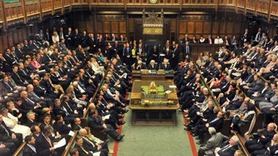 استطلاع: حزب المحافظين البريطاني في أسوأ تراجع منذ سنوات