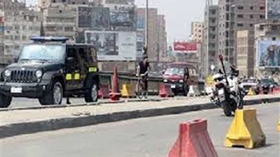 أعمال صيانة بكوبري السيدة عائشة لمدة يومين