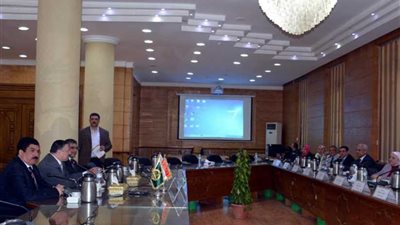 محافظ القليوبية يلتقى برئيس جامعة بنها لبحث الاستعدادات النهائية للاستفتاء على الدستور