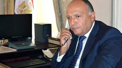 وزير الخارجية يتلقى اتصالاً هاتفياً من نظيرته الجنوب أفريقية
