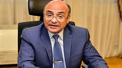 عمر مروان يرد على شائعات إلغاء تكليف الأطباء