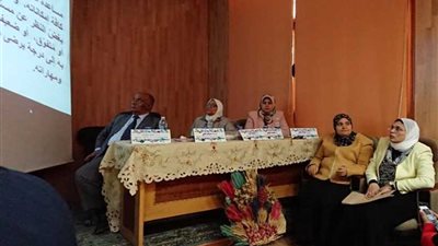 أسس الإرشاد النفسي للطالب الجامعي في ندوة 