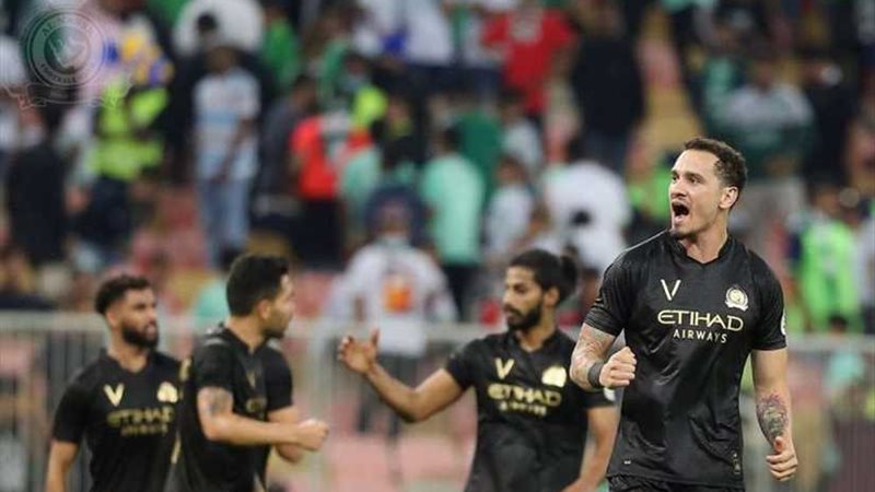 الاتحاد يكسب النصر