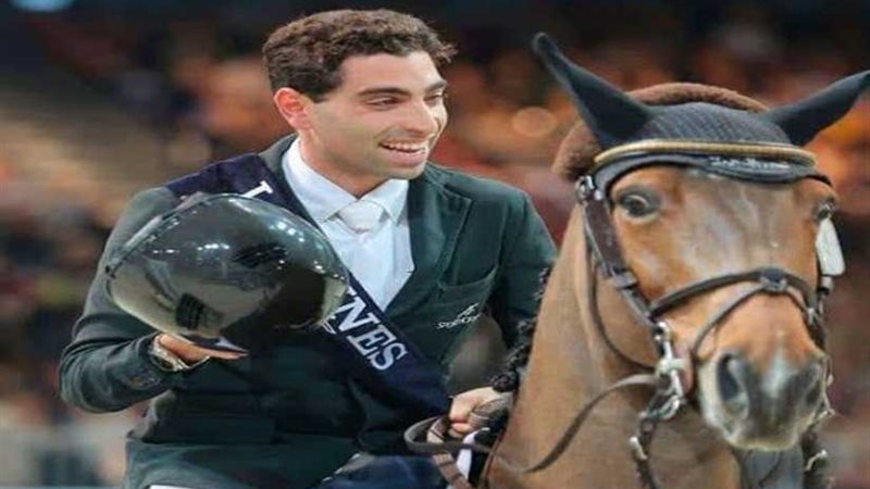 عبد القادر سعيد يتوج