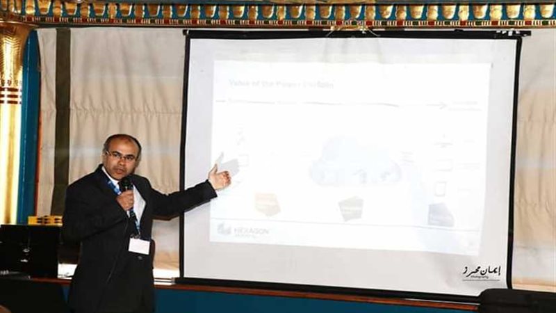 ورشة عمل عن بناء