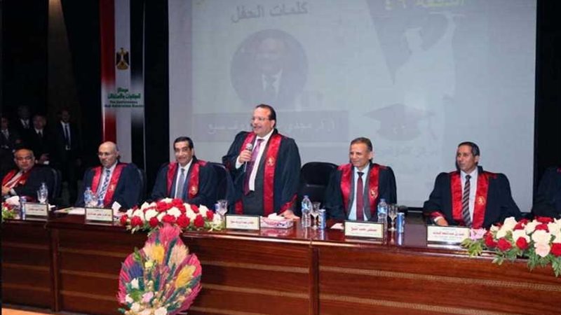 علوم طنطا تحتفل بتخريج