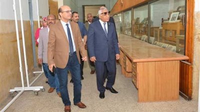 المنشاوي يتفقد ورش كلية الهندسة بأسيوط