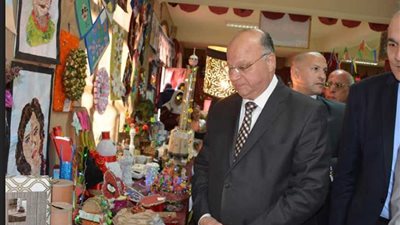 معرض للأنشطة يكشف عن فنانين بمدارس القاهرة