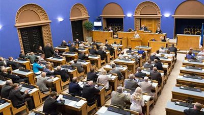 برلمان إستونيا يصوت ضد ترشيح زعيمة حزب 